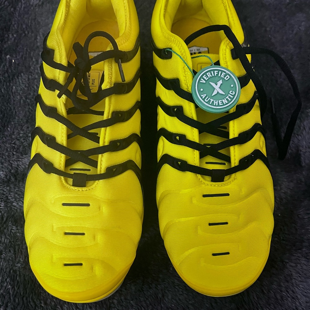 Nike Bumblebee Vapormax size 11